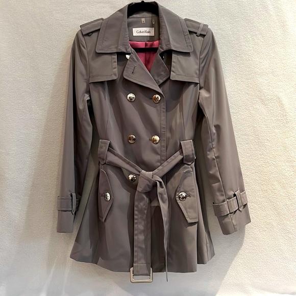 Calvin Klein Jackets & Blazers - Calvin Klein trench coat